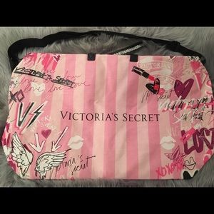 Victoria’s Secret Travel Bag